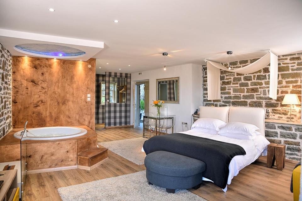 Mikro Papigo 1700 Hotel & Spa Bagian luar foto